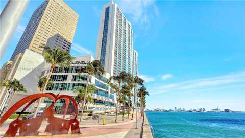 335 S Biscayne Blvd, Miami, FL 33131