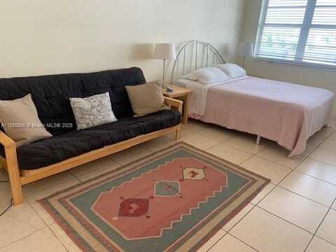 100 Lincoln Rd, Miami Beach, FL 33139