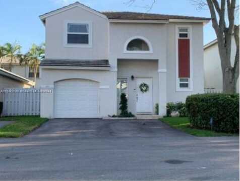 9888 NW 2nd St, Plantation, FL 33324