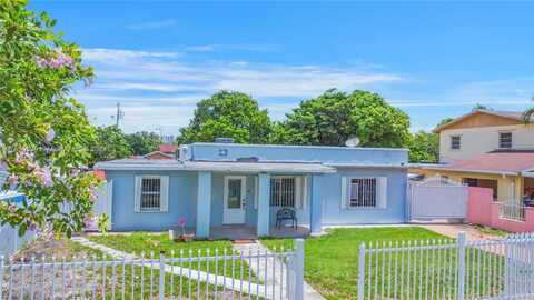 961 E 18th St, Hialeah, FL 33013