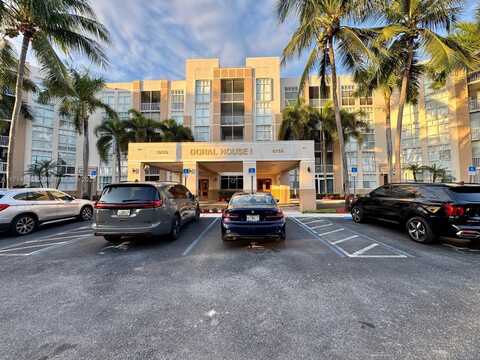 9755 NW 52nd St, Doral, FL 33178