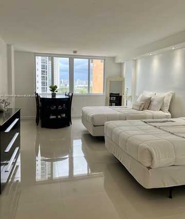 undefined, Sunny Isles Beach, FL 33160