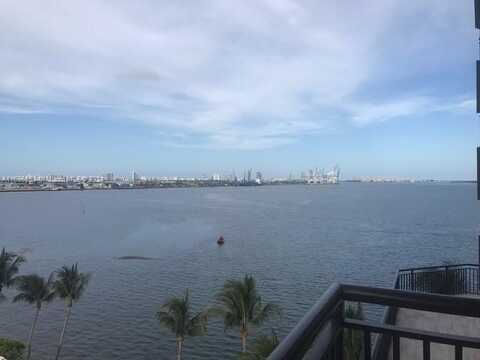 540 Brickell Key Dr, Miami, FL 33131