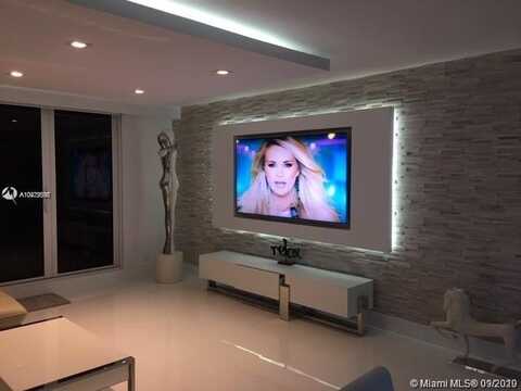 2301 Collins Ave, Miami Beach, FL 33139
