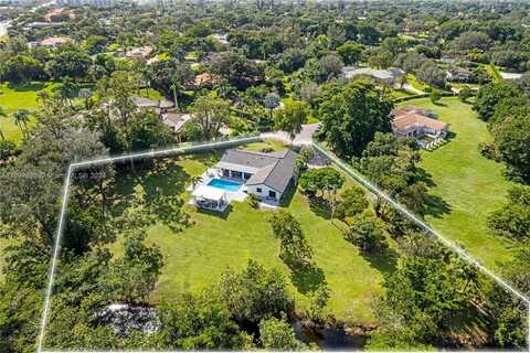 9550 NW 42nd Ct, Coral Springs, FL 33065