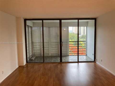20500 W Country Club Dr, Aventura, FL 33180