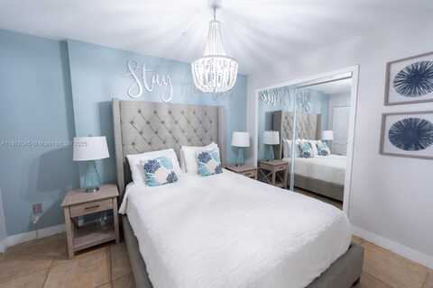 5445 Collins Ave, Miami Beach, FL 33140