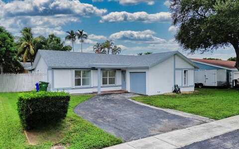 8440 NW 4th St, Pembroke Pines, FL 33024