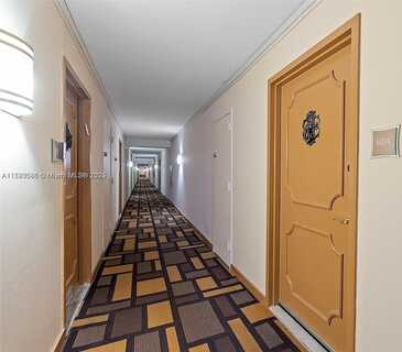231 174th St, Sunny Isles Beach, FL 33160
