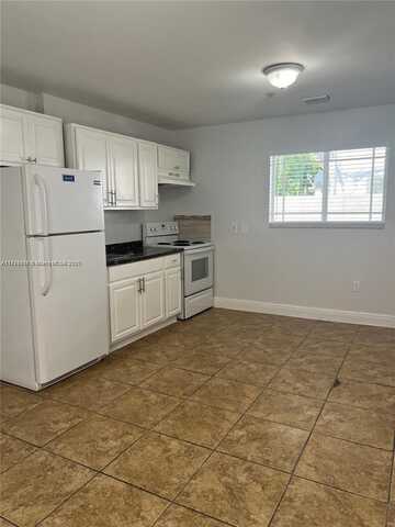 1930 SW 2nd St, Miami, FL 33135
