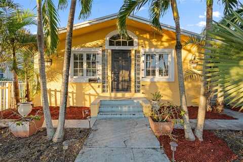 1547 Harrison St, Hollywood, FL 33020