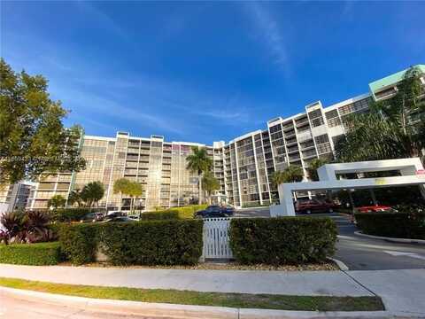 400 Leslie Dr, Hallandale Beach, FL 33009