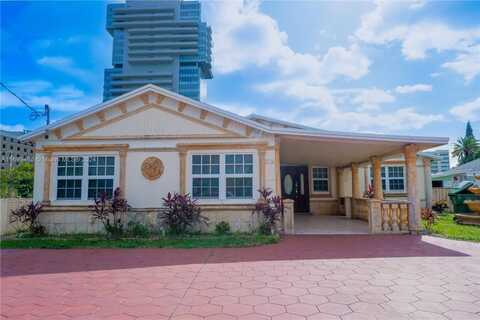 304 SE 9th St, Hallandale Beach, FL 33009