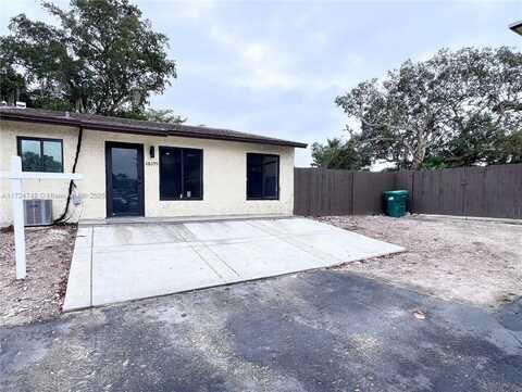 28099 SW 143rd Ct, Homestead, FL 33033