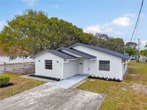 235 SW 3rd Ct, Deerfield Beach, FL 33441