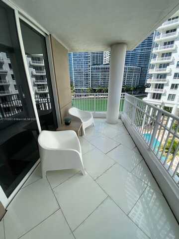 701 Brickell Key Blvd, Miami, FL 33131