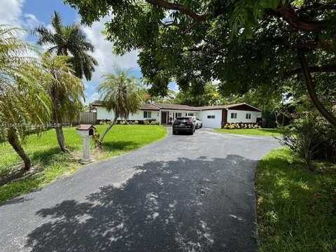 6440 Miller Dr, South Miami, FL 33155