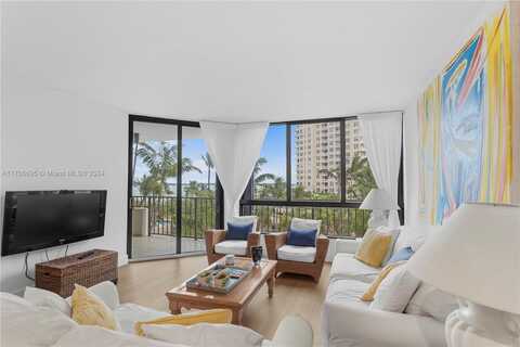 520 Brickell Key Dr, Miami, FL 33131