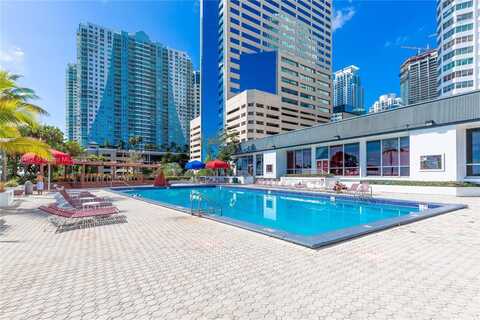 905 Brickell Bay Dr, Miami, FL 33131