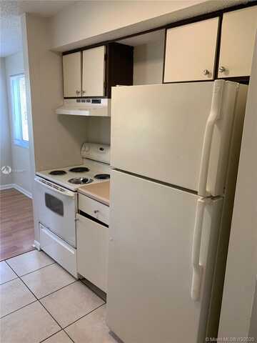 5672 Rock Island Rd, Tamarac, FL 33319