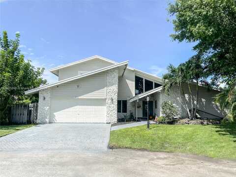 520 SW 101st Ave, Plantation, FL 33324