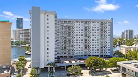 137 Golden Isles Dr, Hallandale Beach, FL 33009