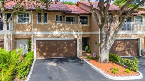 4911 Riverside Dr, Coral Springs, FL 33067