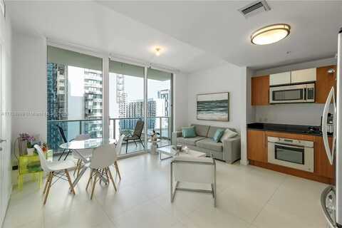 300 S Biscayne Blvd, Miami, FL 33131