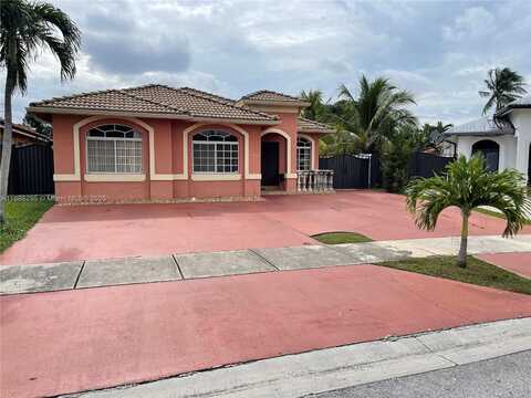 7772 NW 200 Ln, Hialeah, FL 33015