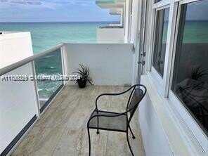 3725 S Ocean Dr, Hollywood, FL 33019