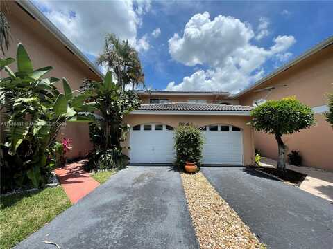 3243 NW 44th St, Oakland Park, FL 33309