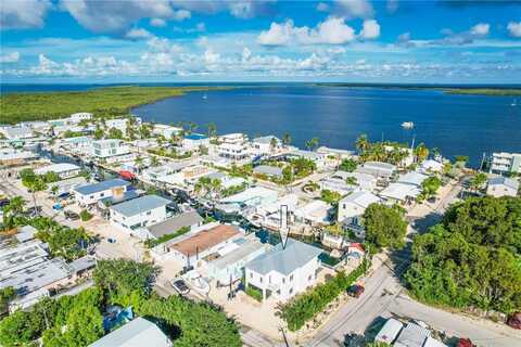 103 W Avenue A, Key Largo, FL 33037