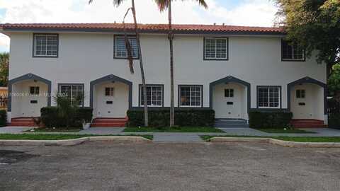 964 N 18th Ct, Hollywood, FL 33020