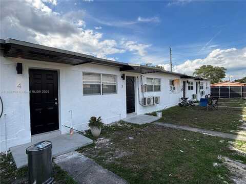 711 SW 10th St, Dania Beach, FL 33004