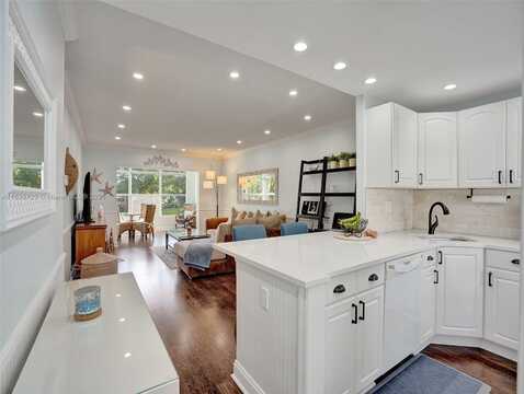 5171 W Oakland Park Blvd, Lauderdale Lakes, FL 33313