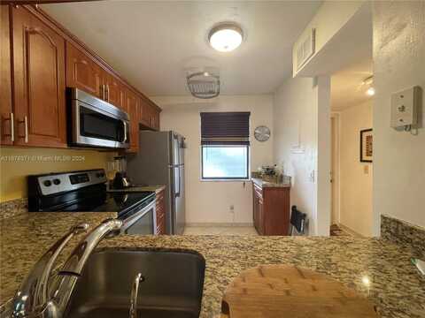2786 NW 104th Ave, Sunrise, FL 33322