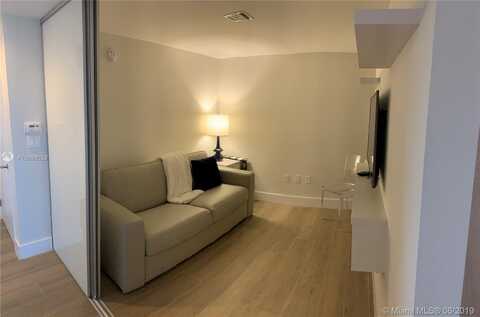 16385 biscayne blvd, North Miami, FL 33160