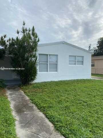 4621 SW 19th St, West Park, FL 33023