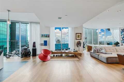 200 Biscayne Boulevard Way, Miami, FL 33131