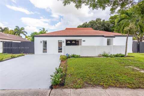 4996 SW 95th Ave, Cooper City, FL 33328