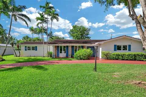 8260 SW 145th St, Palmetto Bay, FL 33158