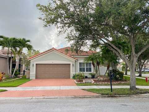 814 Kapok Way, Weston, FL 33327