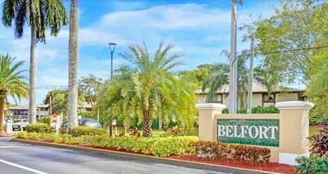 9526 N Belfort Cir, Tamarac, FL 33321