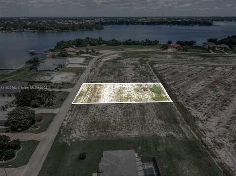 517 Sunset Point Dr Lake Placid, Other City - In The State Of Florida, FL 33852