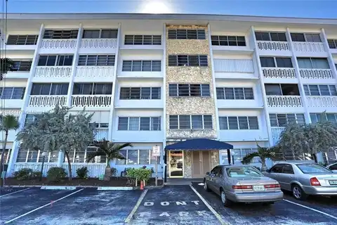 330 SE 2nd St, Hallandale Beach, FL 33009