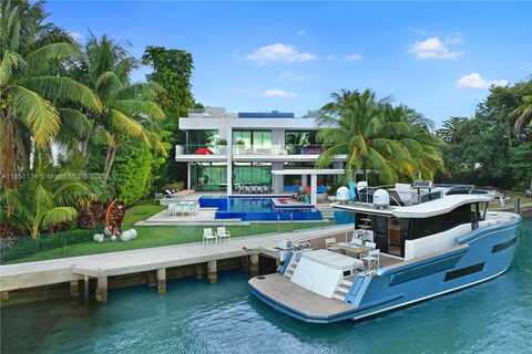 5004 N Bay Rd, Miami Beach, FL 33140