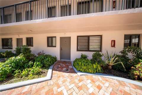 2930 Day Ave, Miami, FL 33133