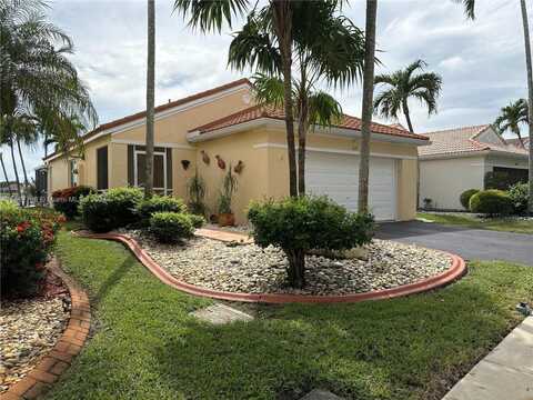 1621 Salerno Cir, Weston, FL 33327