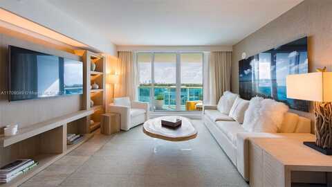 102 24th St, Miami Beach, FL 33139