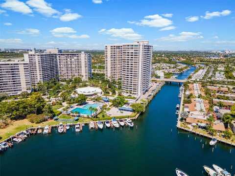 2500 Parkview Dr, Hallandale Beach, FL 33009